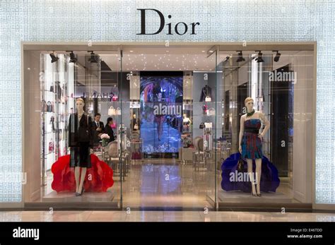 how many dior stores are there|dior outlet store locations.